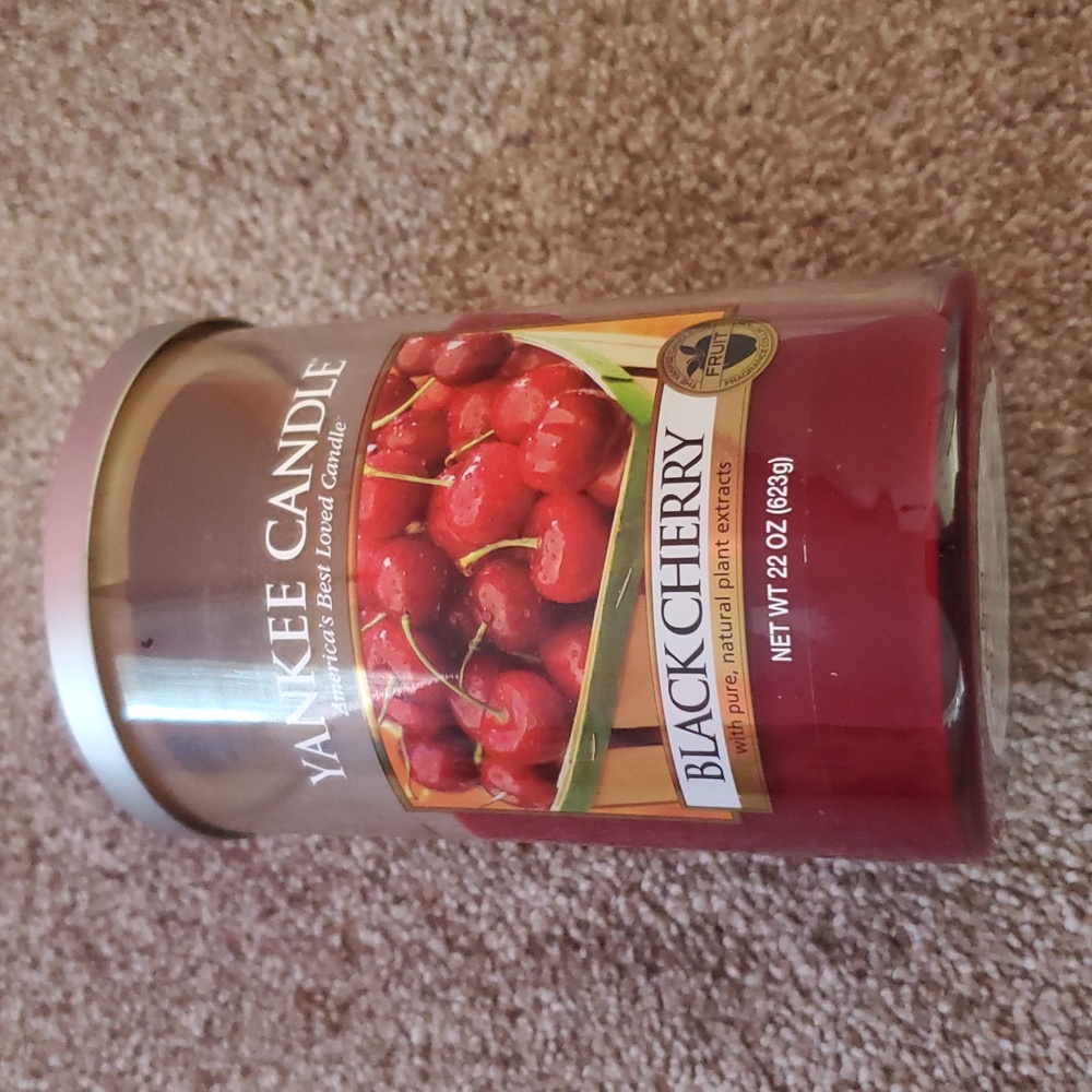 Yankee Candle Large Jar Black Cherry 2 Wicks